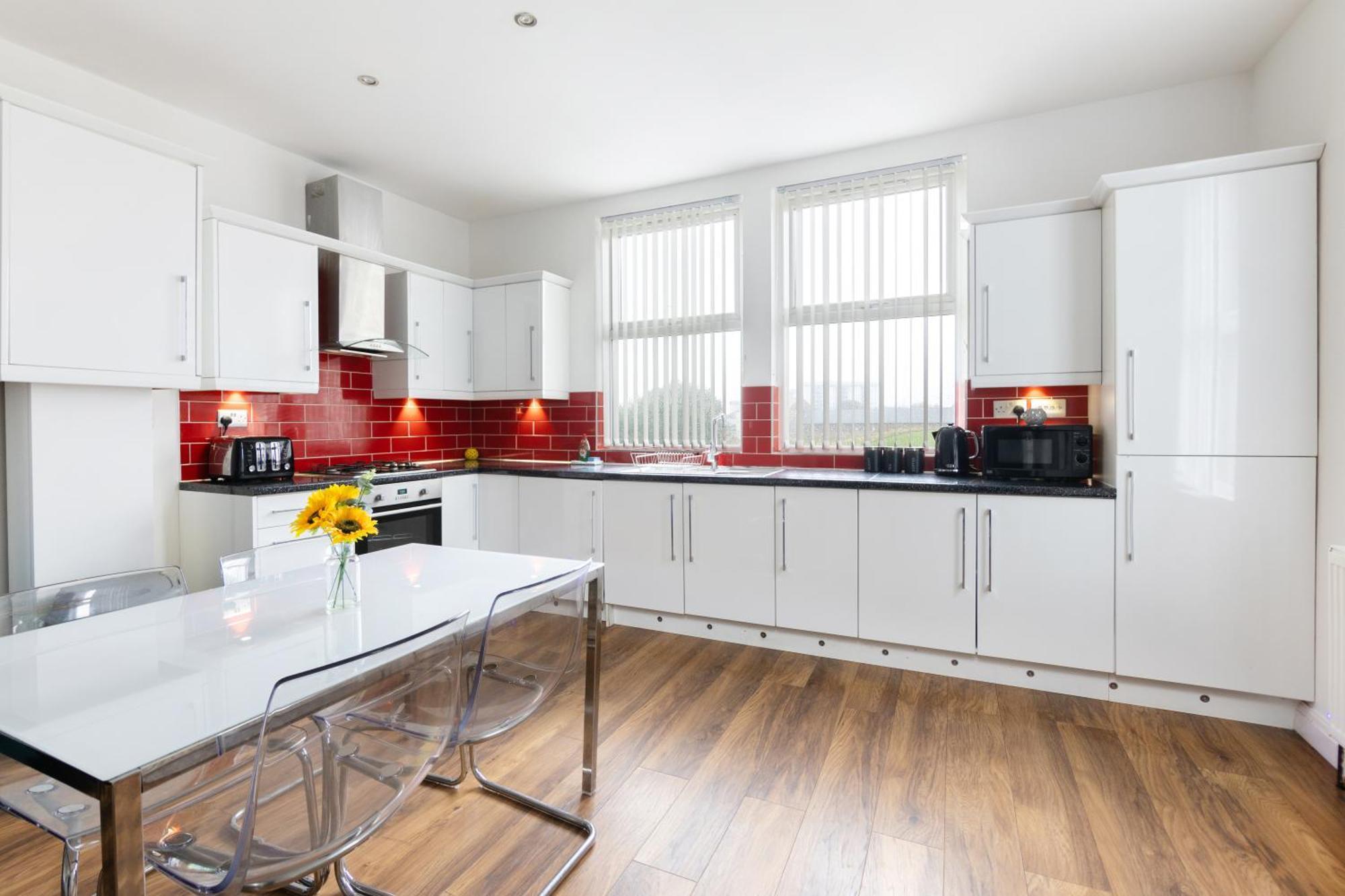 Spacious Apartment Close To City Centre With Free Secure Parking Leeds  Dış mekan fotoğraf